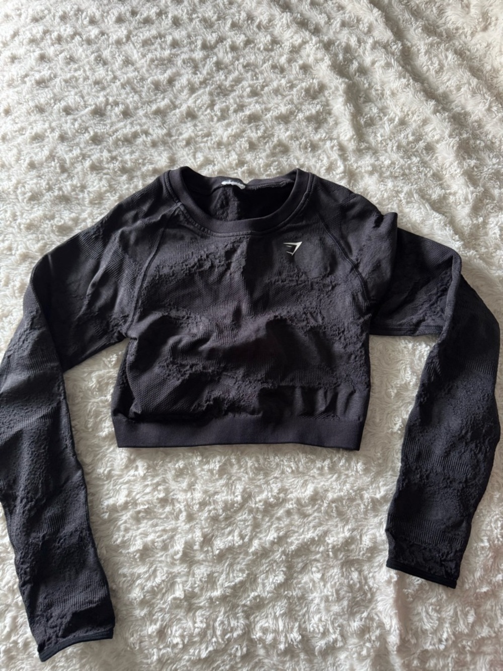Gymshark Black Seamless Cropped Long Sleeve Athletic Top